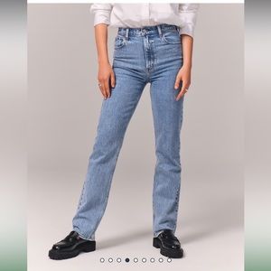 NWT Abercrombie & Fitch Ultra High Rise 90s Straight Jean